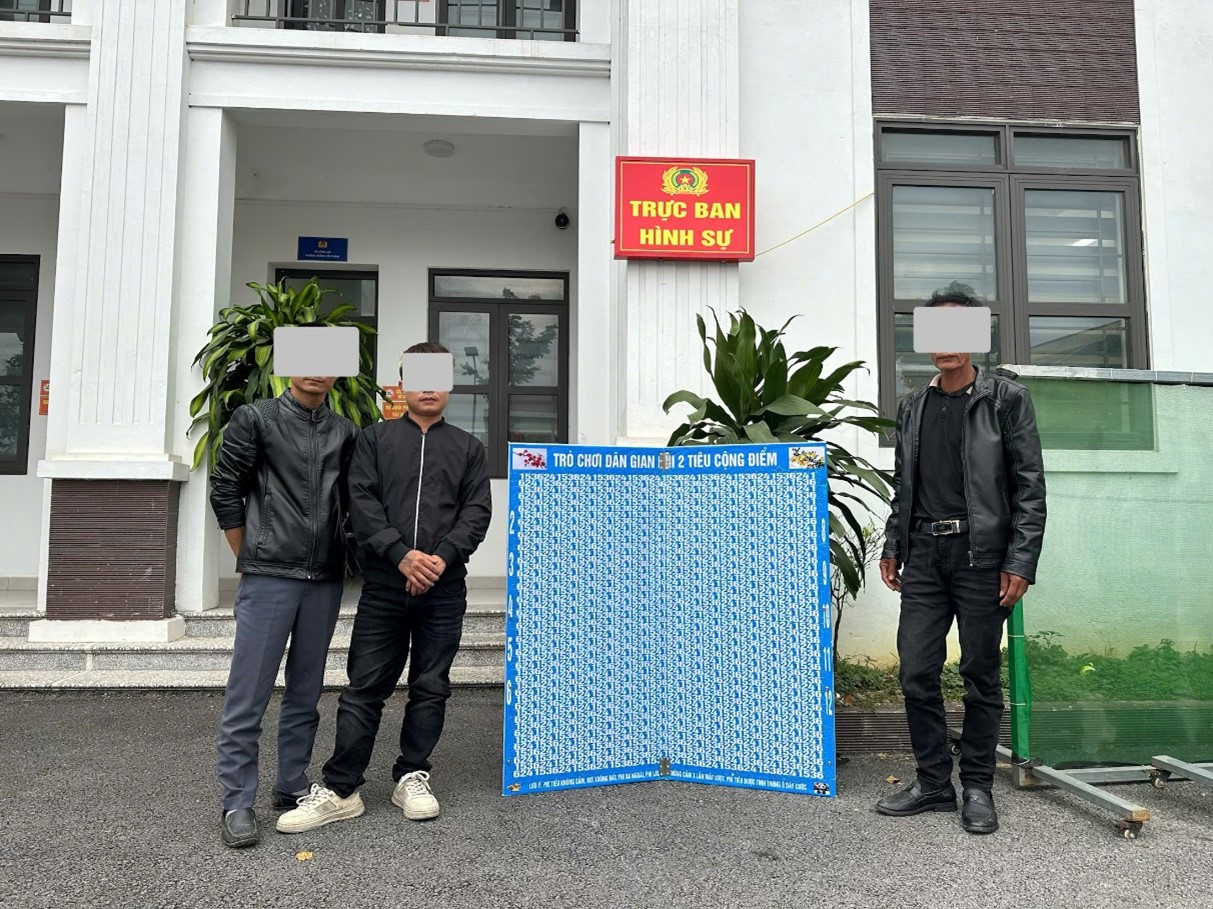 Công an xã Xuân Cẩm xử lý nghiêm các đối tượng đánh bạc tại lễ hội