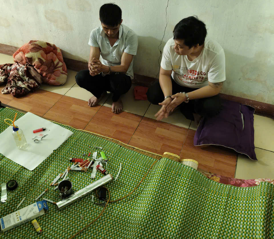 Phát hiện, bắt giữ nhóm đối tượng mua bán và tổ chức sử dụng trái phép chất ma túy