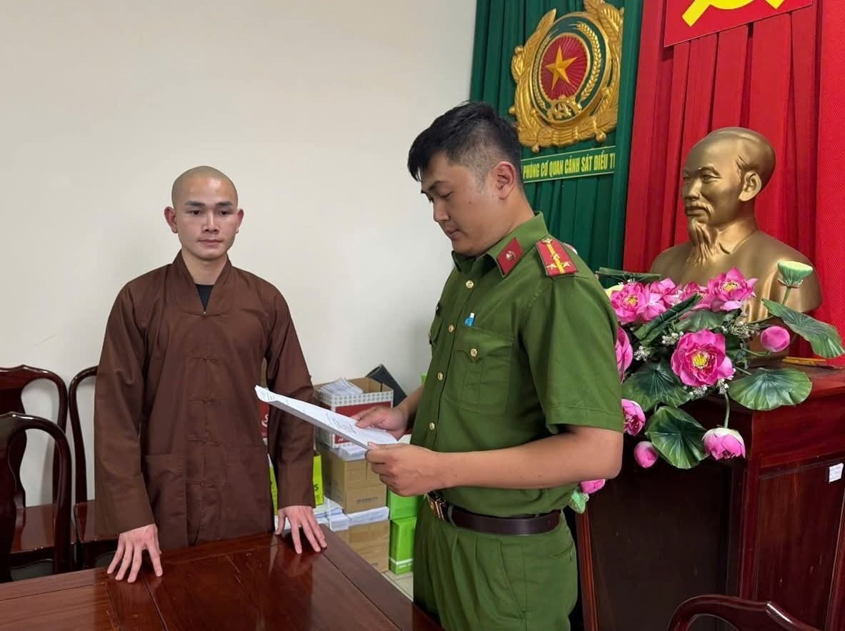 Khởi tố sư thầy Thích Minh Vương, tiktok “Phú Tử” 1,2 triệu người theo dõi