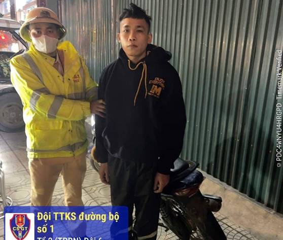 Bắt đối tượng trộm xe ở  cổng Công ty Goertek