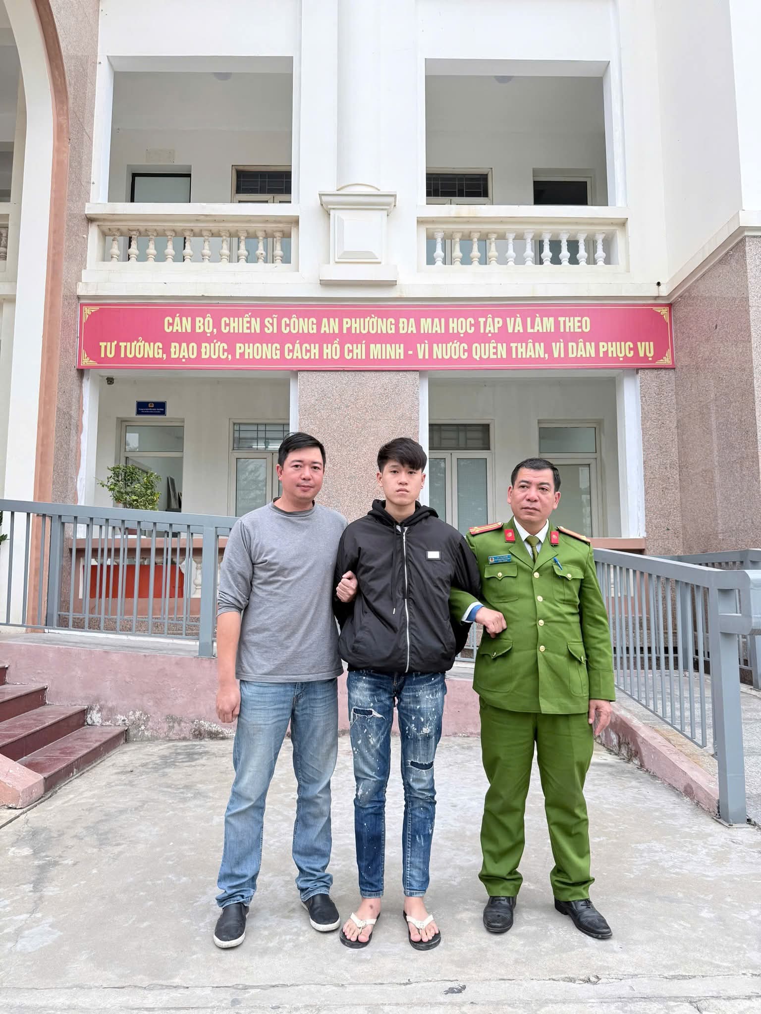 CÔNG AN PHƯỜNG ĐA MAI BẮT GIỮ ĐỐI TƯỢNG TRUY NÃ