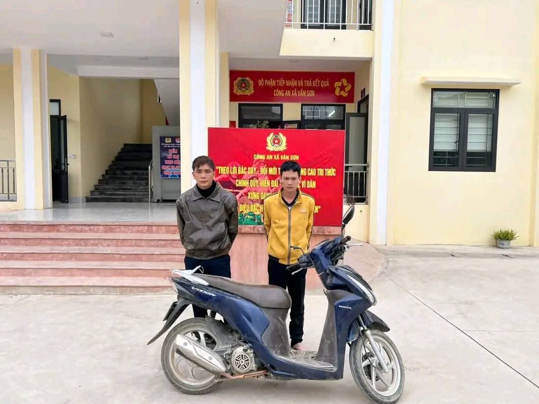 Công an xã Vân Sơn truy bắt nhanh 2 đối tượng trộm cắp xe máy