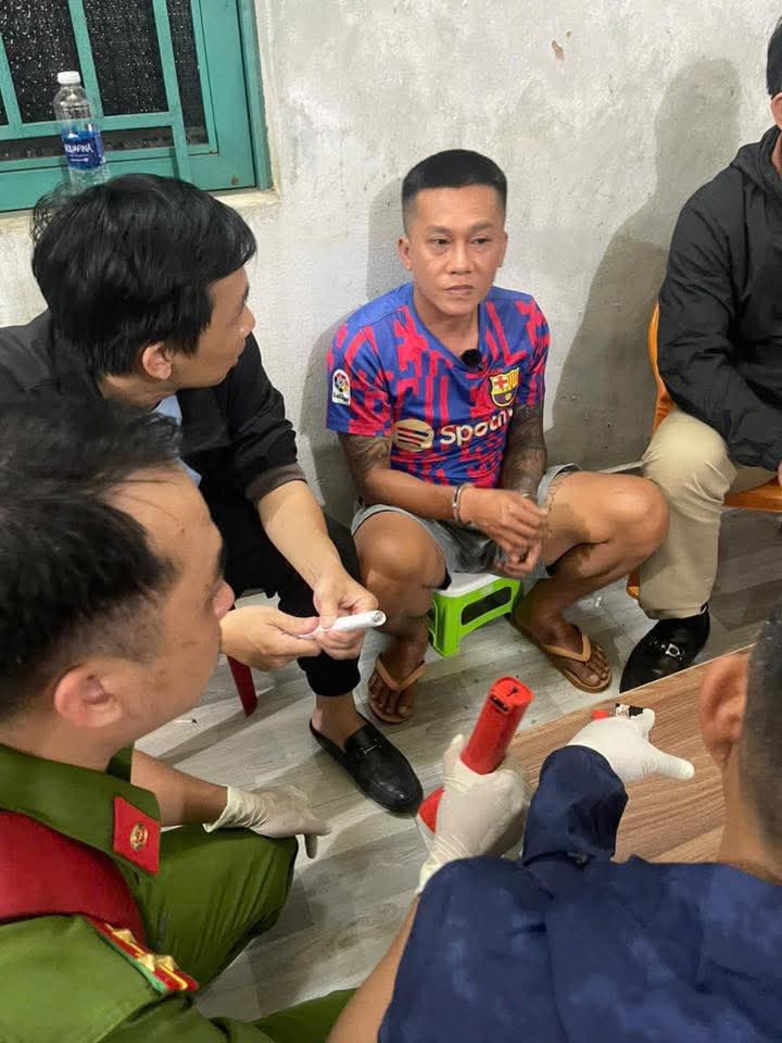 một số hình ảnh về hai đối tượng
