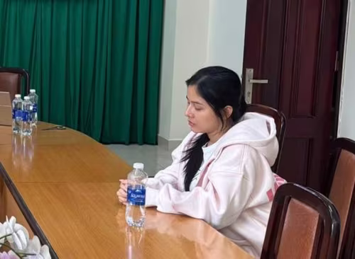 Người phụ nữ quay video khiêu dâm tại khu du lịch nổi tiếng ở Đà Lạt