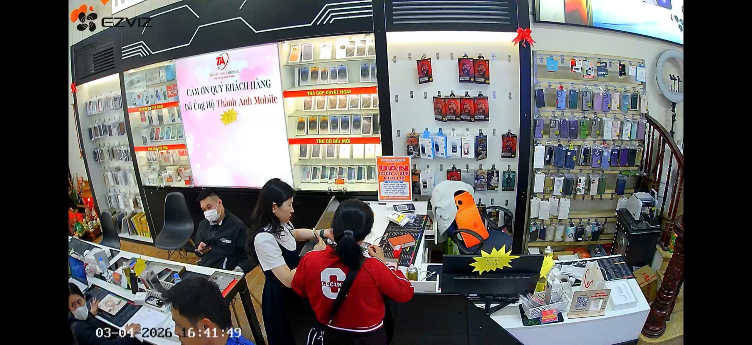 Bắc Ninh: 3 giờ truy xét, tóm gọn đối tượng “ảo thuật” tráo iPhone 16 Promax bằng mô hình