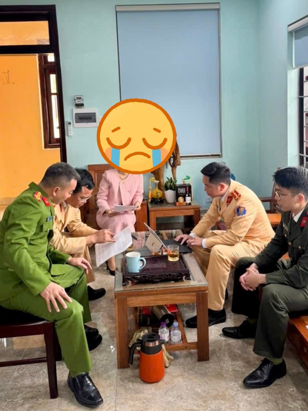 CÔNG AN XÃ LỤC NAM XỬ LÝ TRƯỜNG HỢP ĐĂNG TẢI THÔNG TIN SAI SỰ THẬT TRÊN MXH TIKTOK