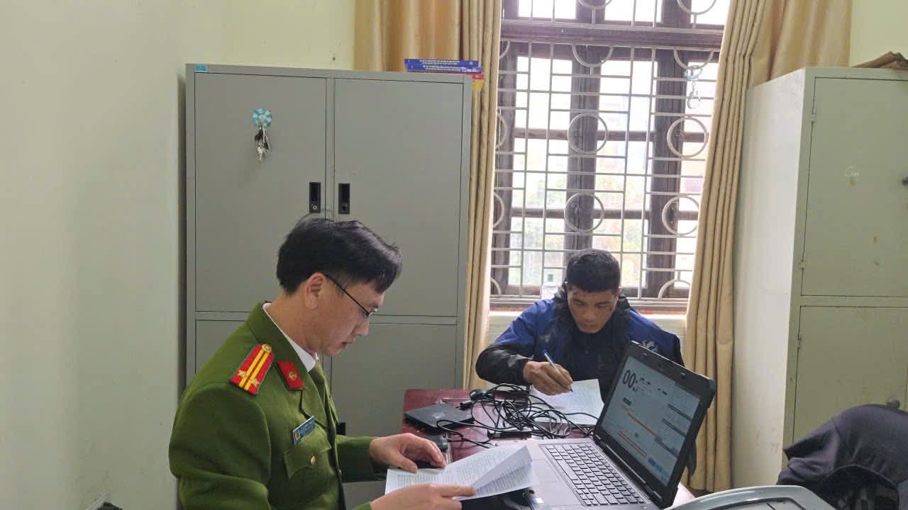 Bắc Ninh: Bắt quả tang đối tượng cắt trộm cáp dây điện