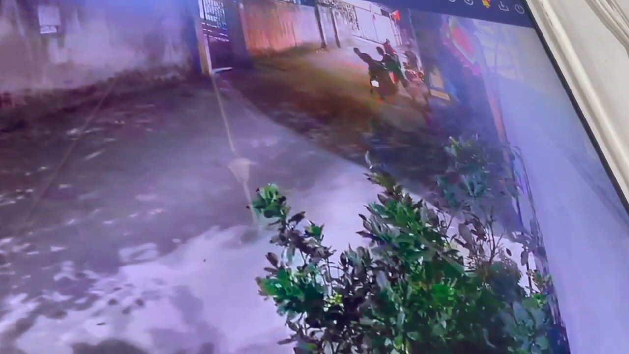 [VIDEO] BỊ MÚC SẤP MẶT TẠI NẾNH