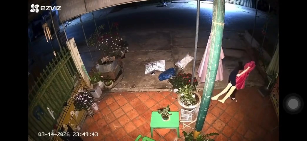 [Video] Đối tượng xxx cả ma nơ canh