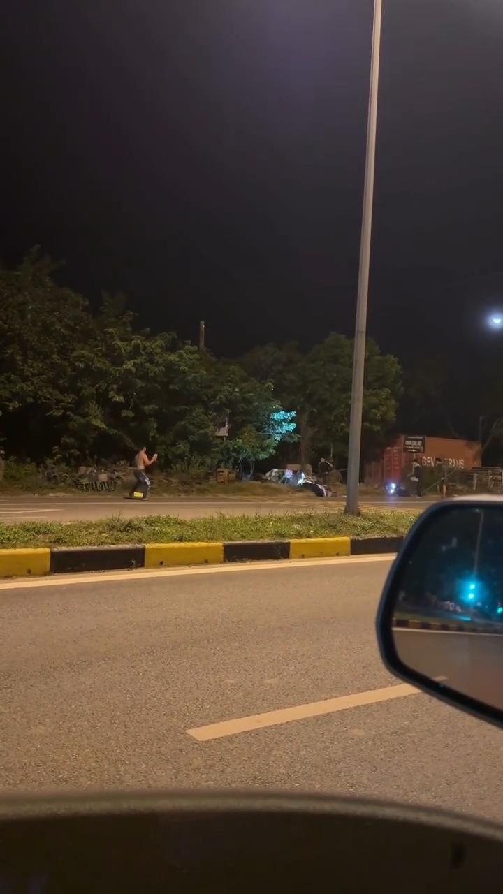 [Video] Wow Lu gạch vs Wow Tủ thuốc