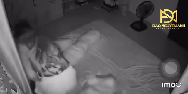 [Video] Đối tượng hh vợ và con nhỏ