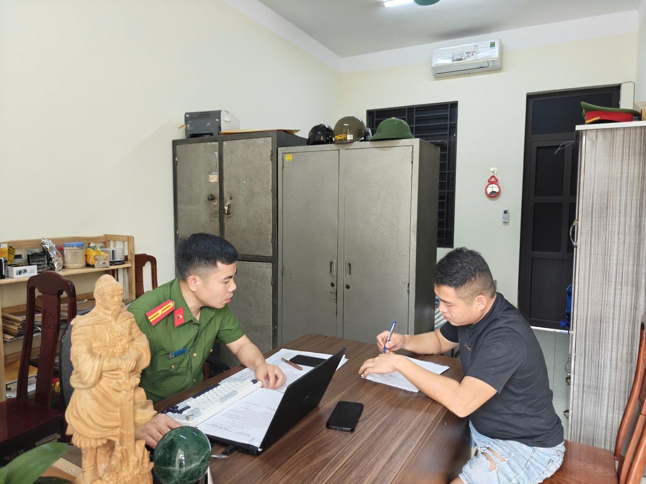 Hé lộ video anh chồng trao đổi với chị vợ vụ ở kép