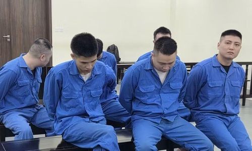 Muốn có việc làm, thiếu nữ bị nhóm ‘buôn người’ mua đi bán lại như món hàng