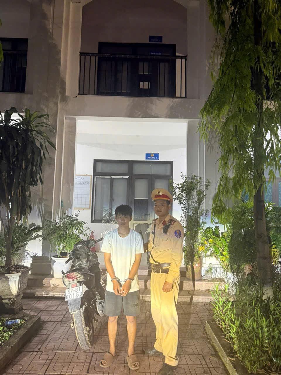 PHÁT HIỆN ĐỐI TƯỢNG TÀNG TRỮ NGHI MA TÚY TRONG QUÁ TRÌNH KIỂM TRA NỒNG ĐỘ CỒN