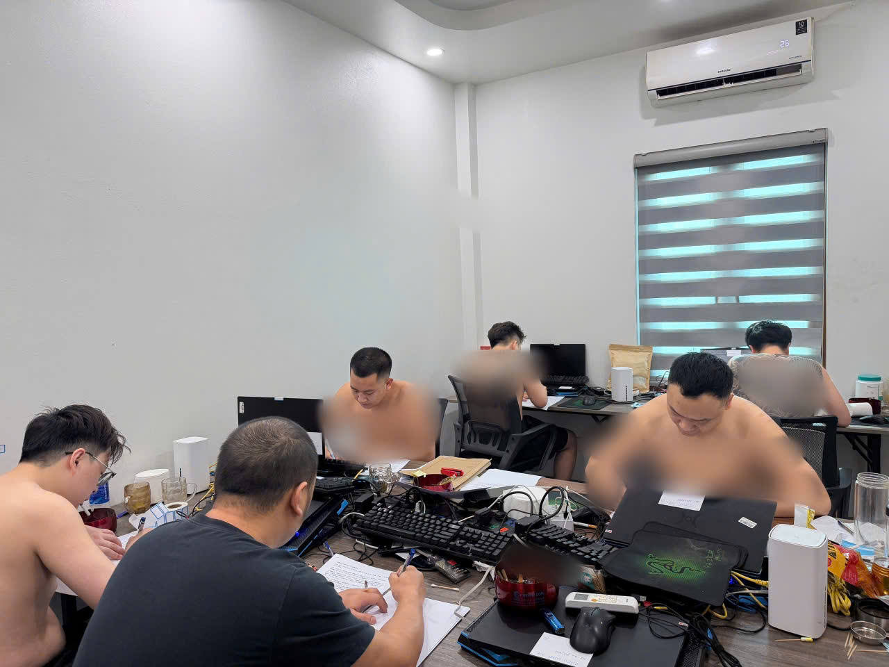 Nếnh: Trục xuất 6 người Trung Quốc