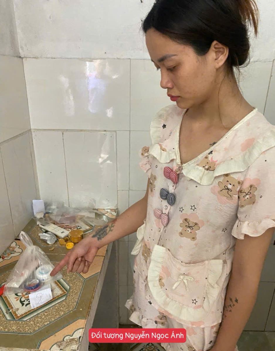 Công an phường Bắc Giang phát hiện, bắt giữ 05 đối tượng về hành vi “Tổ chức sử dụng trái phép chất ma túy”