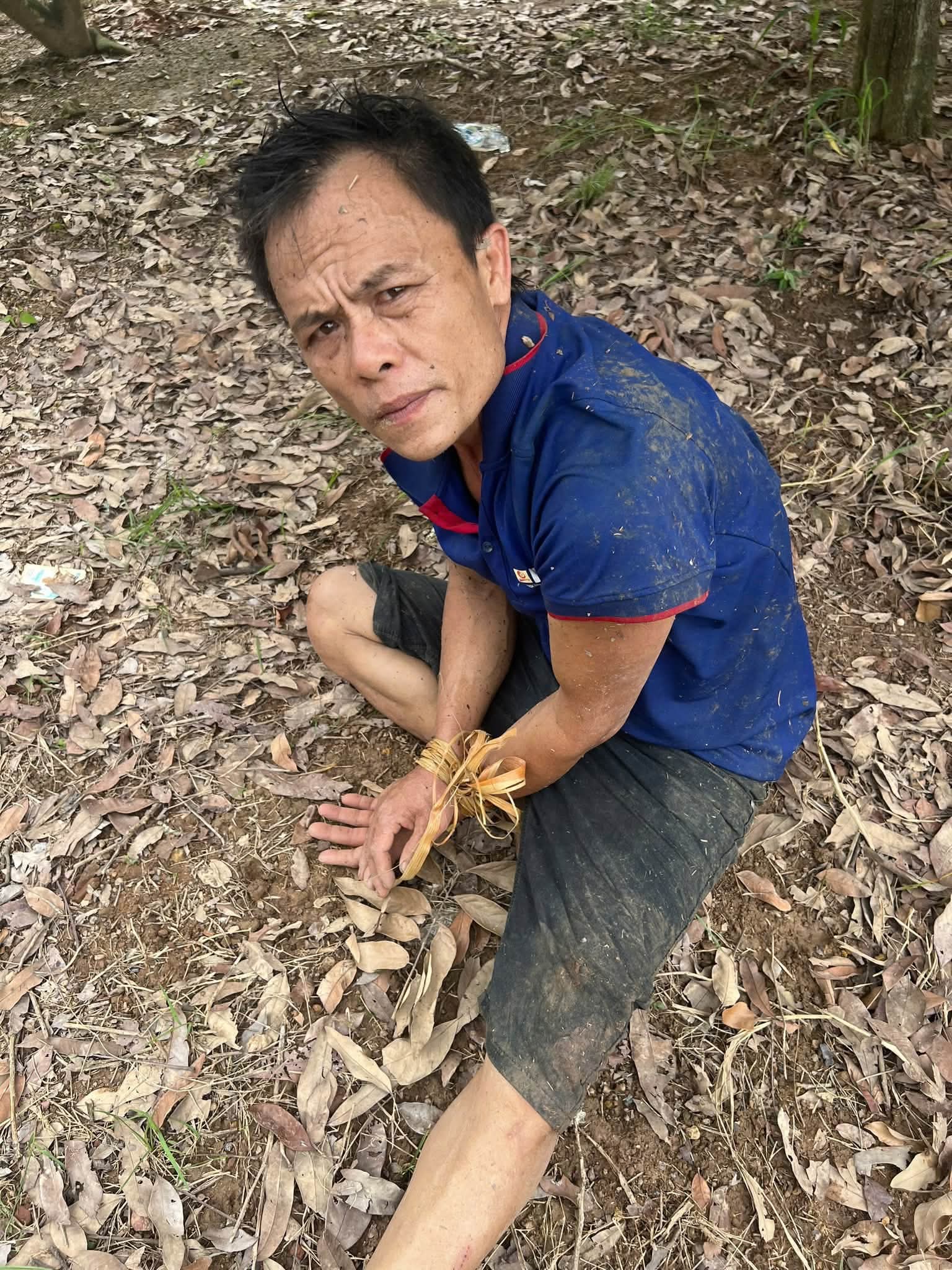 NHÂN DÂN CÙNG LỰC LƯỢNG AN NINH CƠ SỞ BẮT QUẢ TANG TỤ ĐIỂM MA TÚY