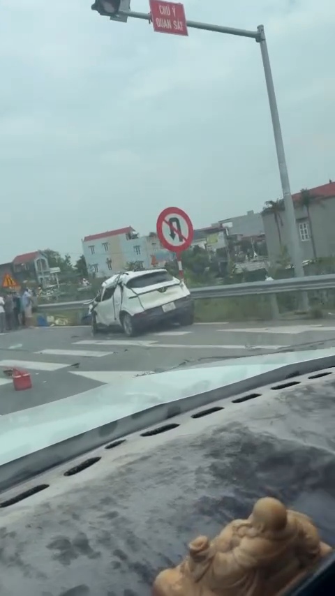 Ngã 6 đồng việt