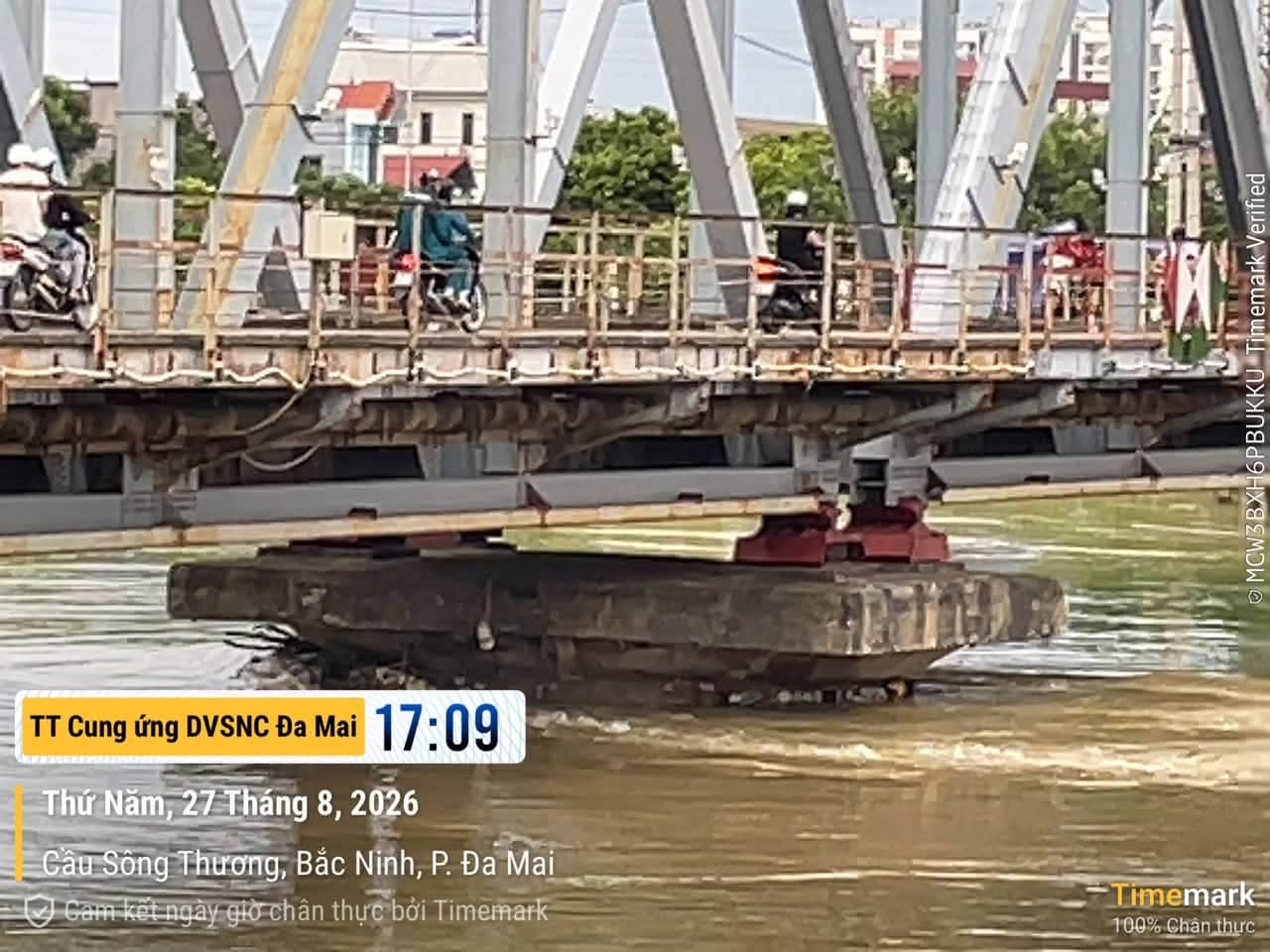MỰC NƯỚC SÔNG THƯƠNG TIẾP TỤC RÚT